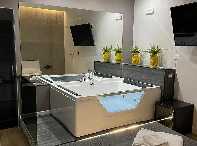 Etnea Room's Konukevi Katanya